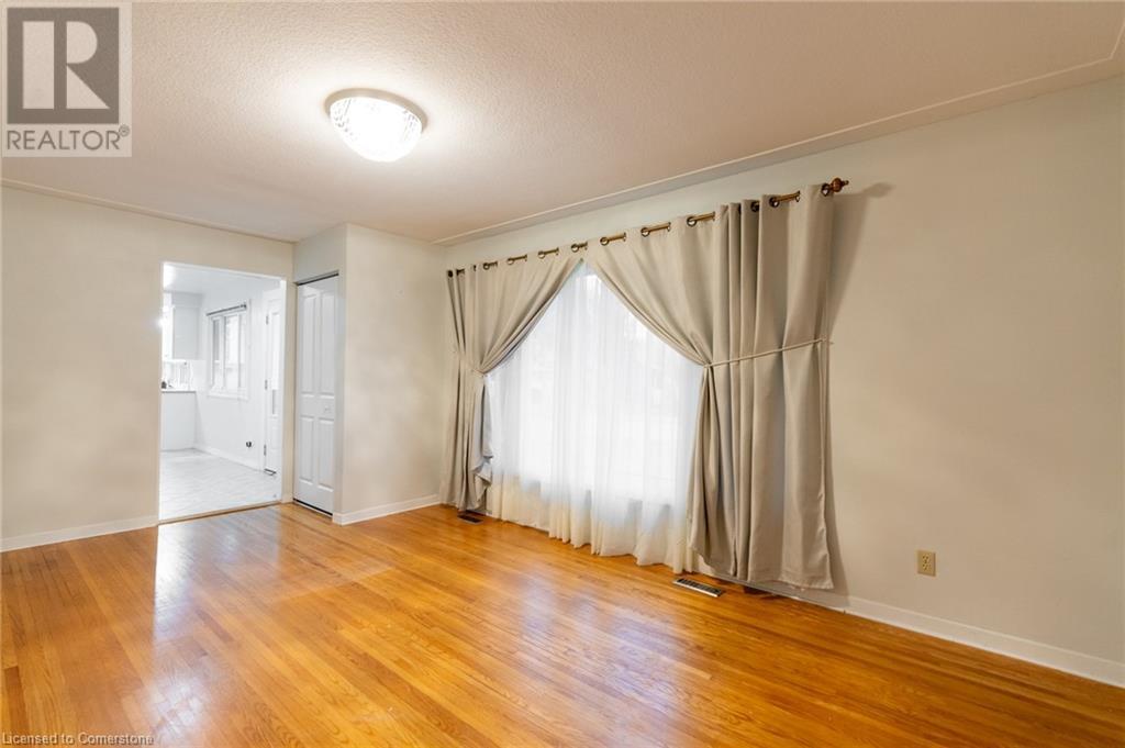 1 Cherrylane Drive, St. Catharines, Ontario  L2M 2H7 - Photo 13 - 40682437