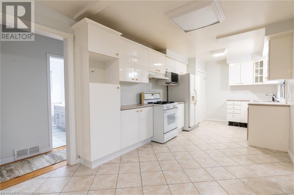 1 Cherrylane Drive, St. Catharines, Ontario  L2M 2H7 - Photo 6 - 40682437