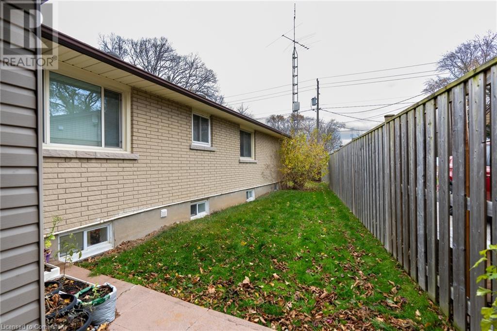 1 Cherrylane Drive, St. Catharines, Ontario  L2M 2H7 - Photo 22 - 40682437