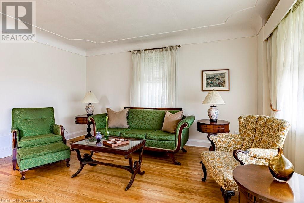 45 West 4th Street, Hamilton, Ontario  L9C 2M5 - Photo 3 - 40681820