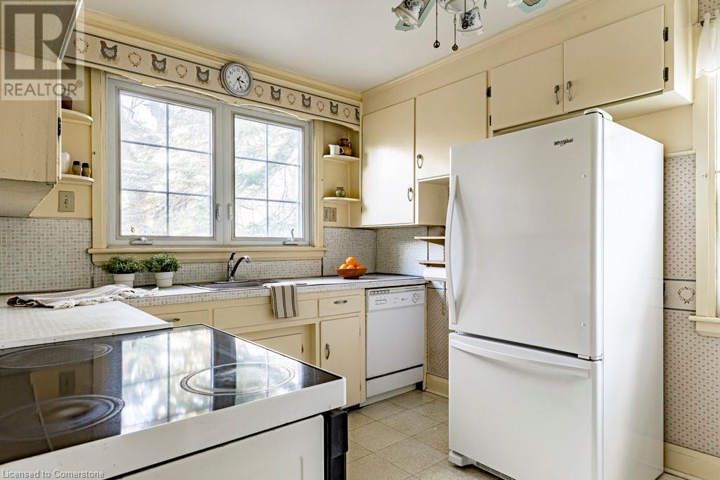 45 West 4th Street, Hamilton, Ontario  L9C 2M5 - Photo 11 - 40681820