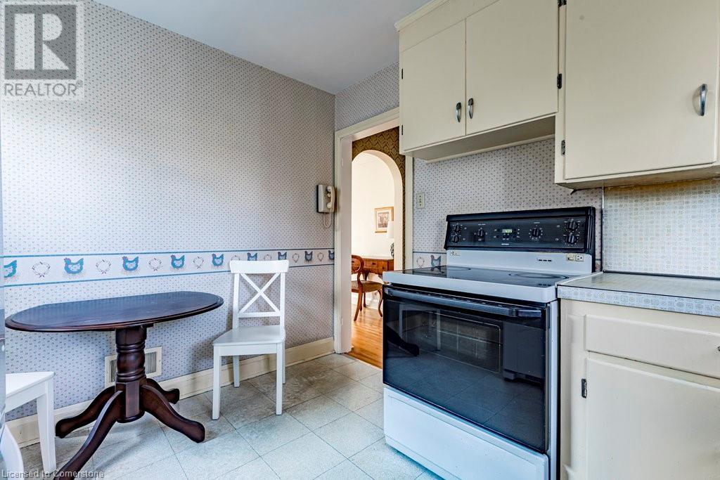 45 West 4th Street, Hamilton, Ontario  L9C 2M5 - Photo 14 - 40681820