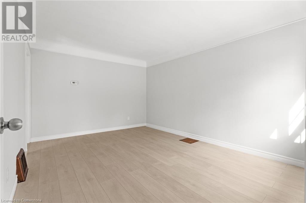115 Lancaster Street W, Kitchener, Ontario  N2H 4T4 - Photo 4 - 40682060