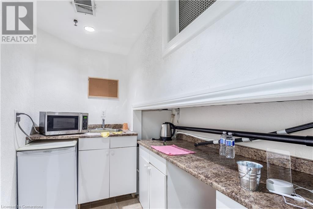 2200 Rymal  Road E Unit# 8b, Hamilton, Ontario  L7R 0E4 - Photo 22 - 40681346