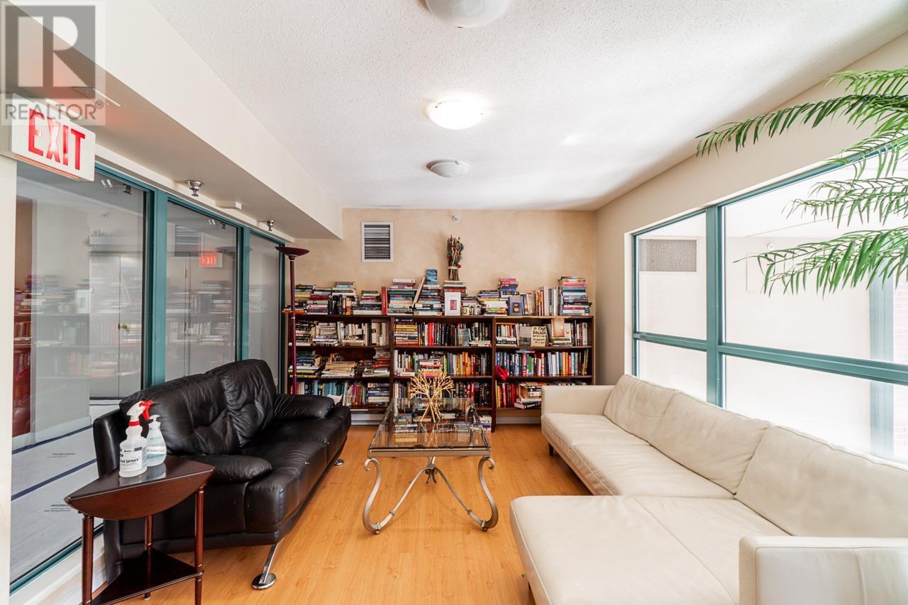 Listing Picture 27 of 38 : 1702 939 HOMER STREET, Vancouver / 溫哥華 - 魯藝地產 Yvonne Lu Group - MLS Medallion Club Member