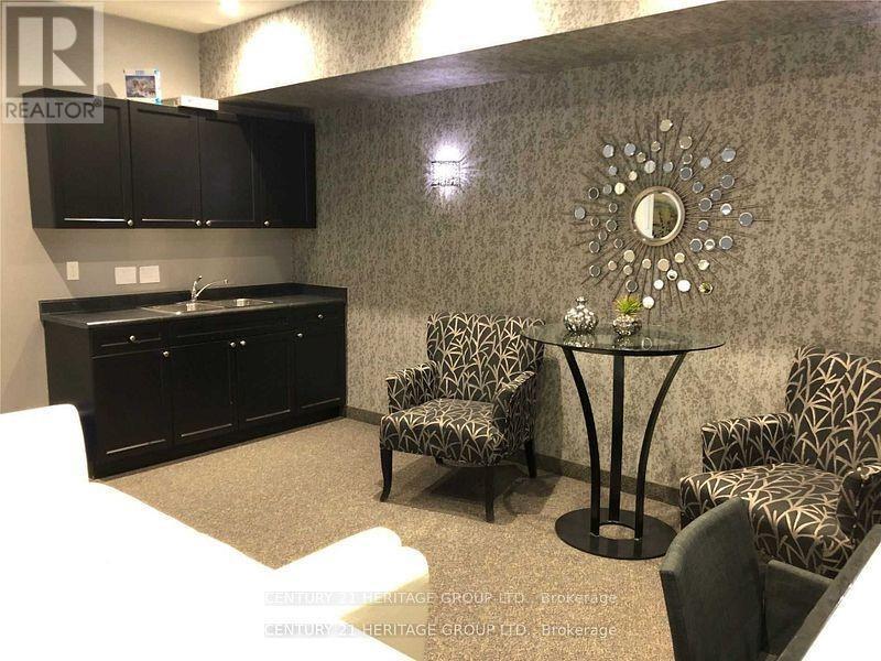 43 Ferndale Drive S Unit# 204, Barrie, Ontario  L4N 5W6 - Photo 12 - 40682268