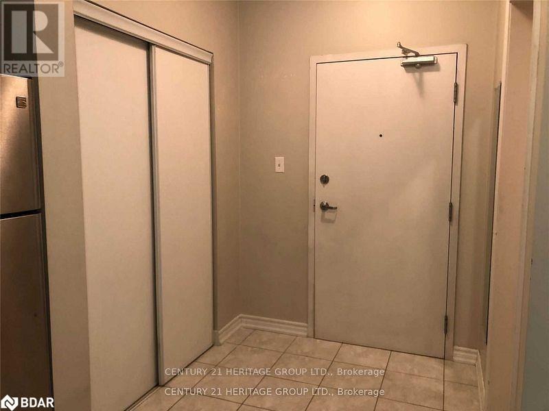 43 Ferndale Drive S Unit# 204, Barrie, Ontario  L4N 5W6 - Photo 2 - 40682268