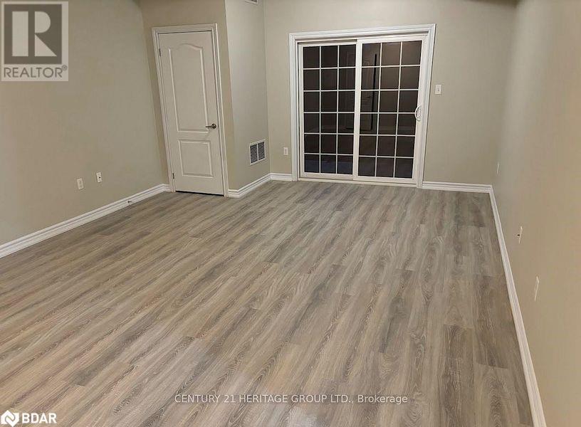 43 Ferndale Drive S Unit# 204, Barrie, Ontario  L4N 5W6 - Photo 5 - 40682268