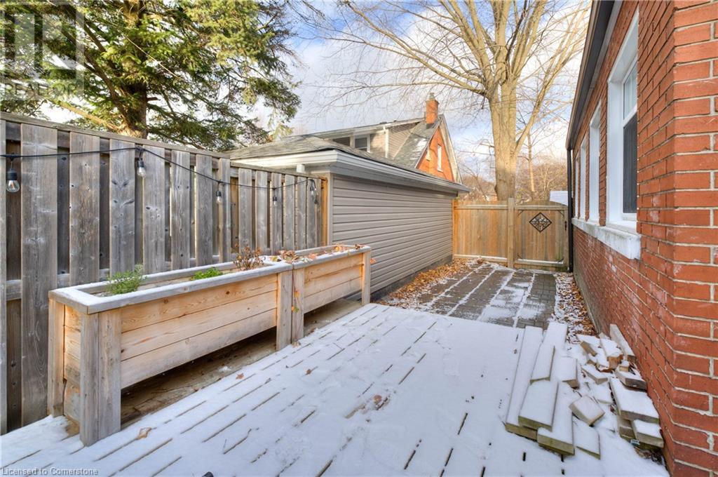 134 Brubacher Street, Kitchener, Ontario  N2H 2W6 - Photo 35 - 40680859