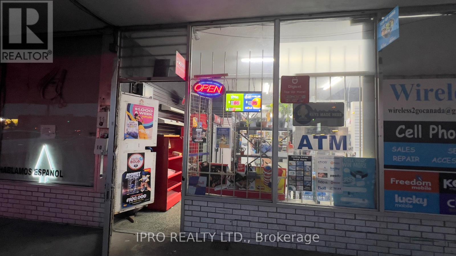 Property at UNIT 11 - 2111 JANE STREET image
