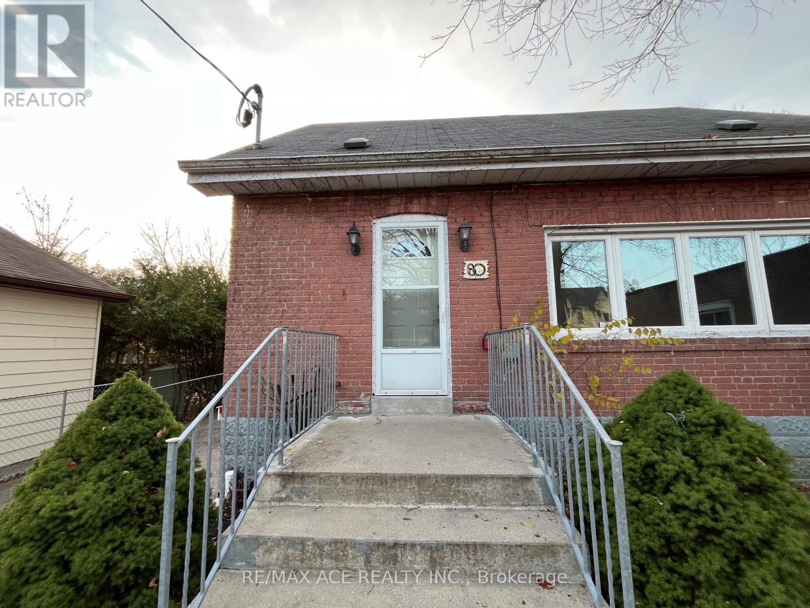 80 Vanbrugh Avenue, Toronto, Ontario  M1N 3T3 - Photo 2 - E10414740