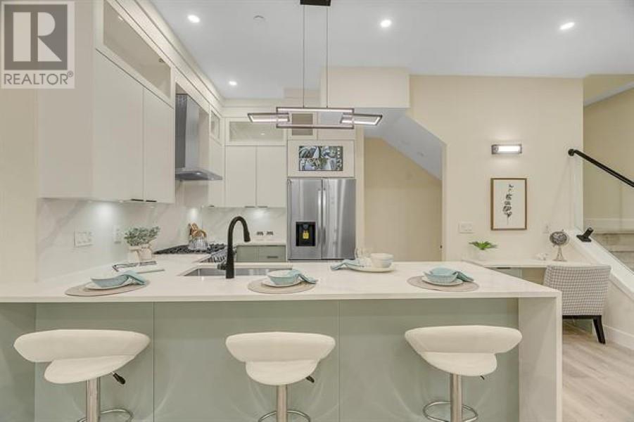 Listing Picture 4 of 19 : 1 2710 E 1ST AVE AVENUE, Vancouver / 溫哥華 - 魯藝地產 Yvonne Lu Group - MLS Medallion Club Member