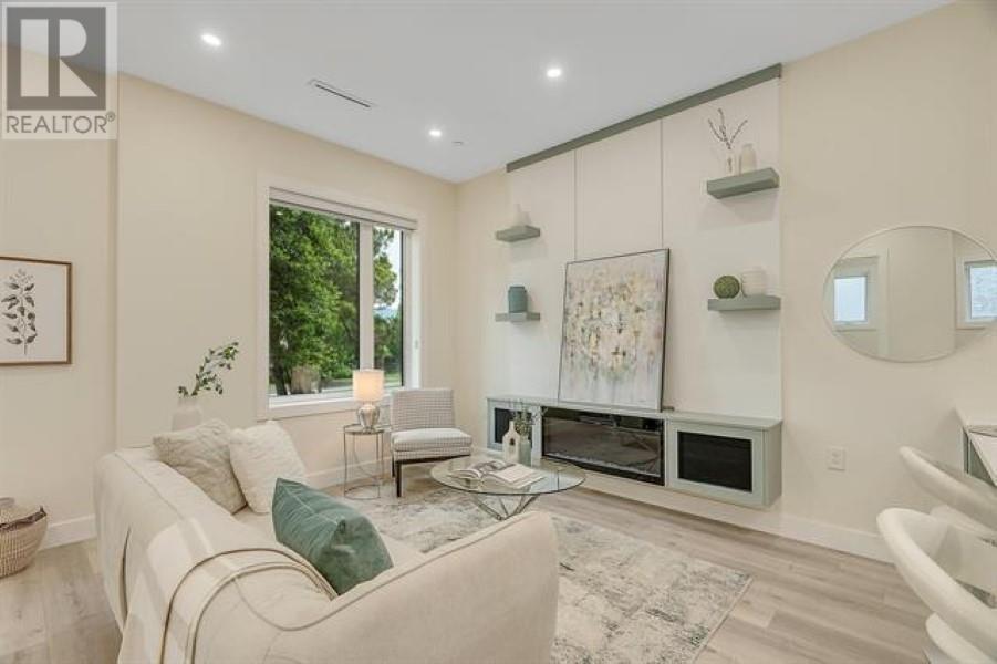 Listing Picture 7 of 19 : 1 2710 E 1ST AVE AVENUE, Vancouver / 溫哥華 - 魯藝地產 Yvonne Lu Group - MLS Medallion Club Member