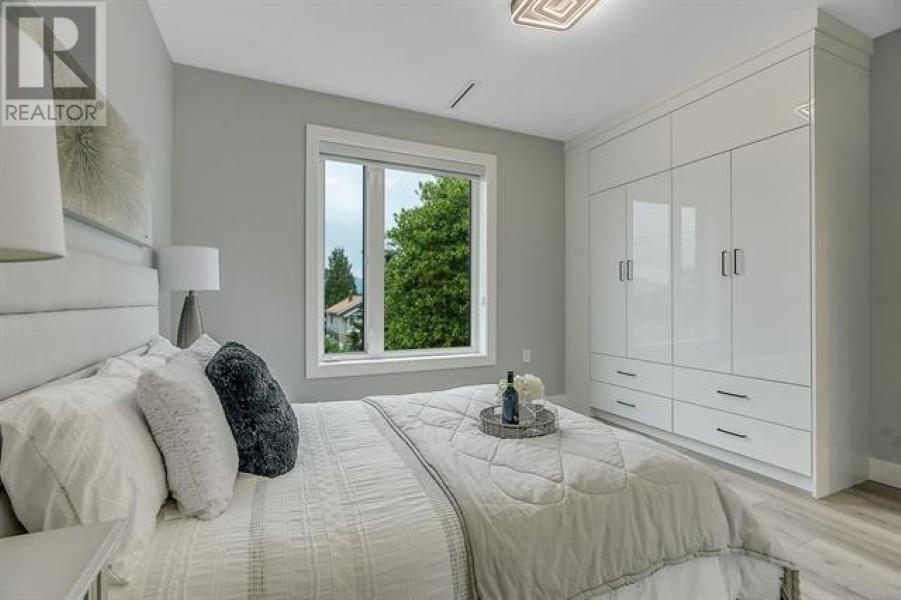 Listing Picture 14 of 19 : 1 2710 E 1ST AVE AVENUE, Vancouver / 溫哥華 - 魯藝地產 Yvonne Lu Group - MLS Medallion Club Member