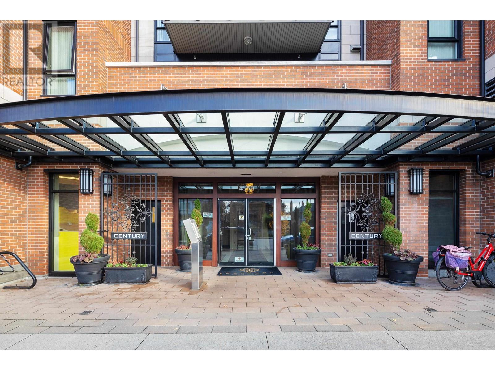 320 4550 Fraser Street, Vancouver, British Columbia  V5V 4G8 - Photo 3 - R2947940