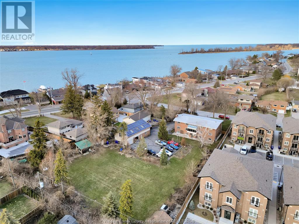 Property at 225 Watson image 1
