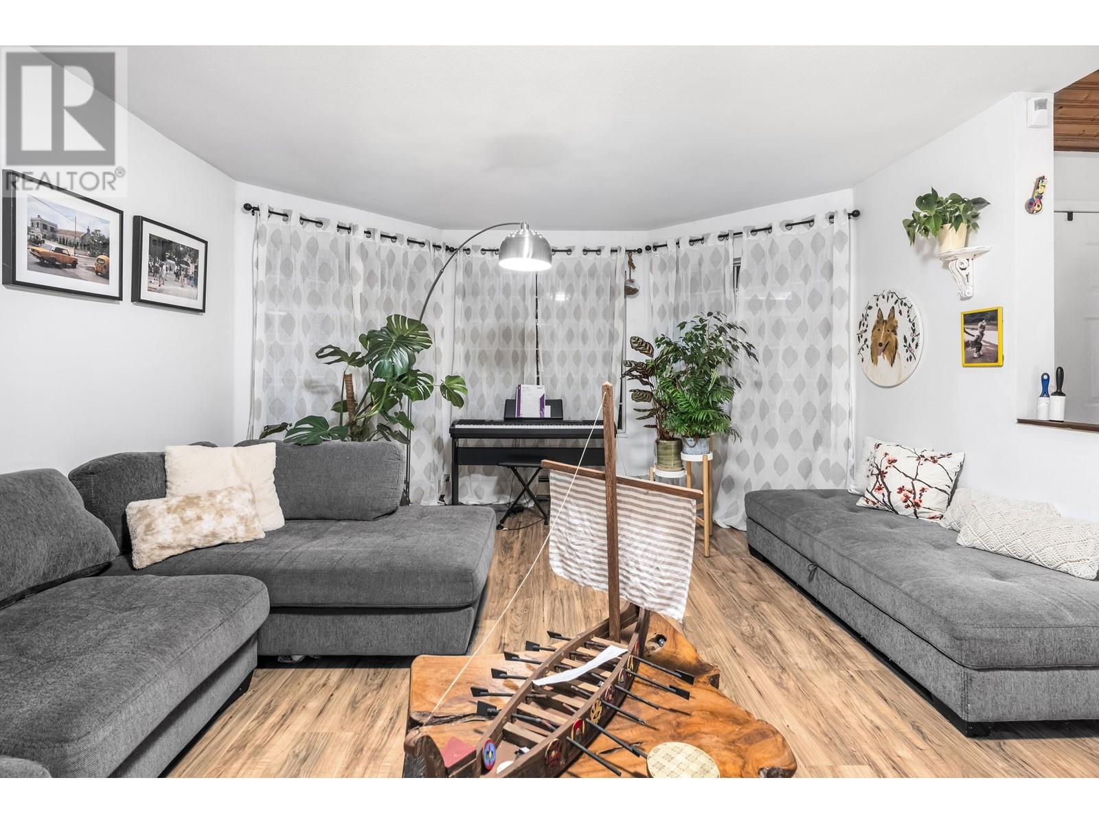 998 Seaforth Way, Port Moody, British Columbia  V3H 1P3 - Photo 6 - R2947724
