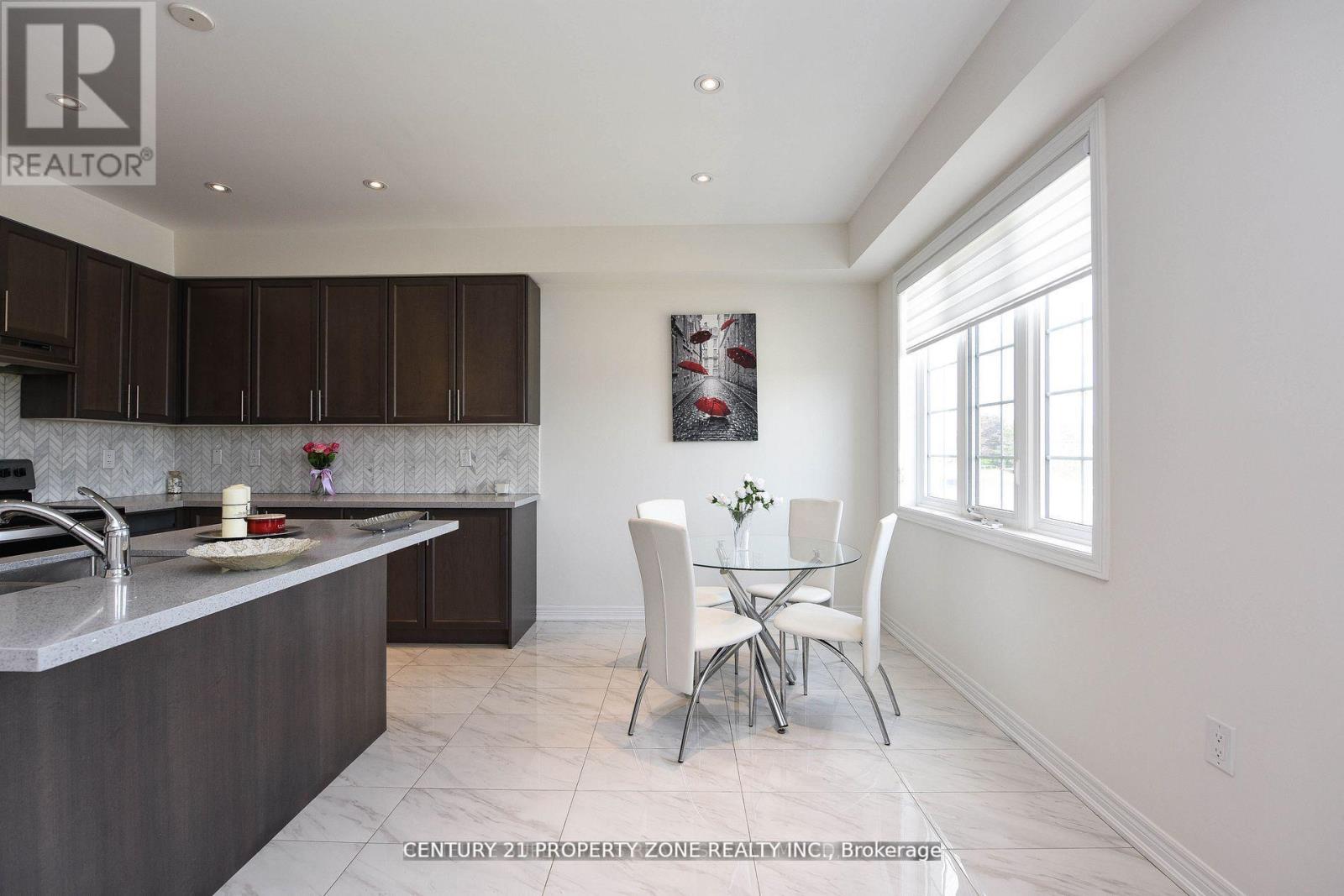 25 Hashmi Place, Brampton, Ontario  L6Y 0H8 - Photo 11 - W9237550