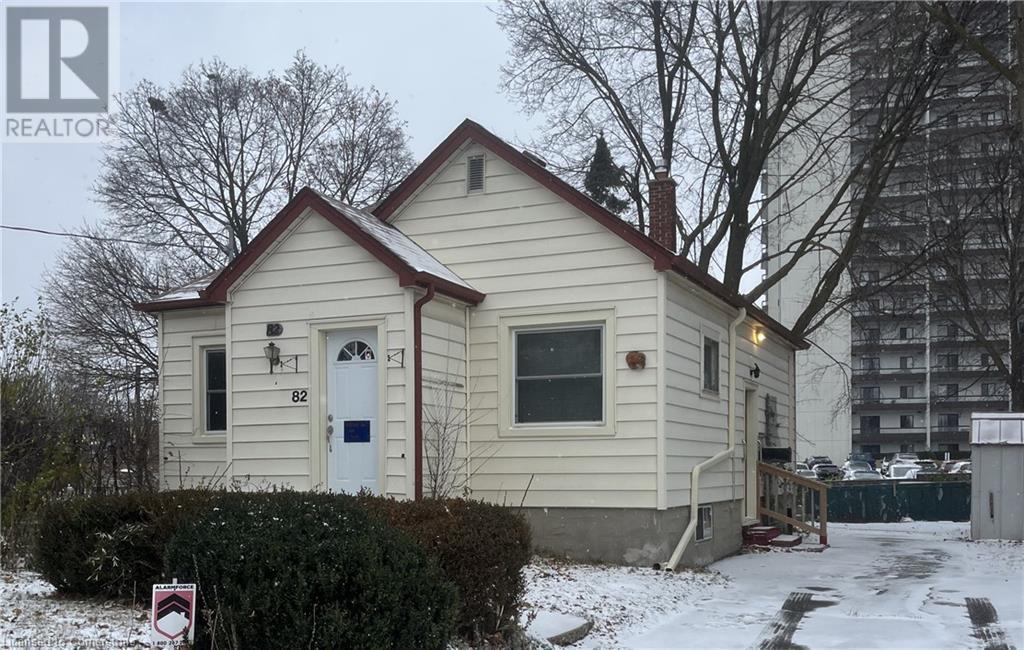 82 BRUNSWICK Avenue, Kitchener, Ontario