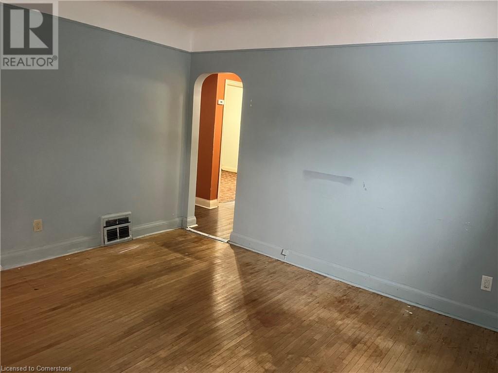 82 Brunswick Avenue, Kitchener, Ontario  N2H 4E8 - Photo 4 - 40681845