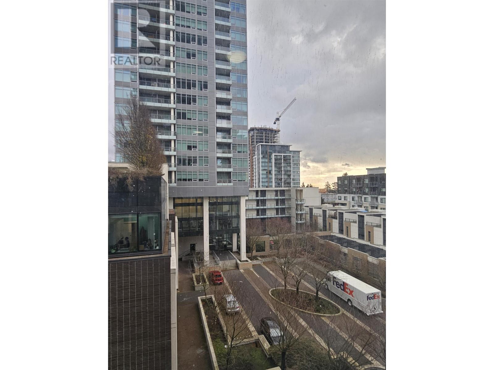 Listing Picture 8 of 11 : 510 6378 SILVER AVENUE, Burnaby / 本拿比 - 魯藝地產 Yvonne Lu Group - MLS Medallion Club Member