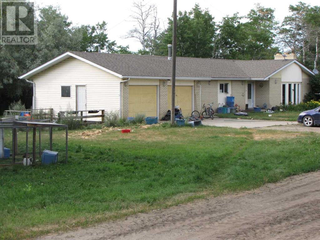 7501 C And E Trail, Innisfail, Alberta  T4G 0G9 - Photo 3 - A2154067