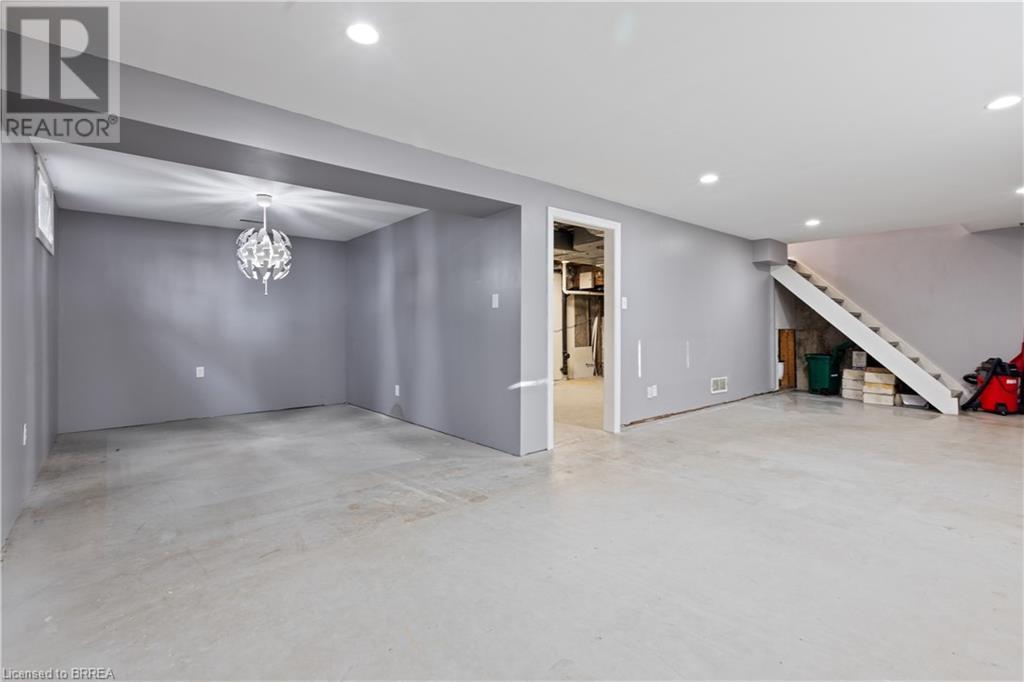 64 Brier Park Road, Brantford, Ontario  N3R 3P7 - Photo 30 - 40671046