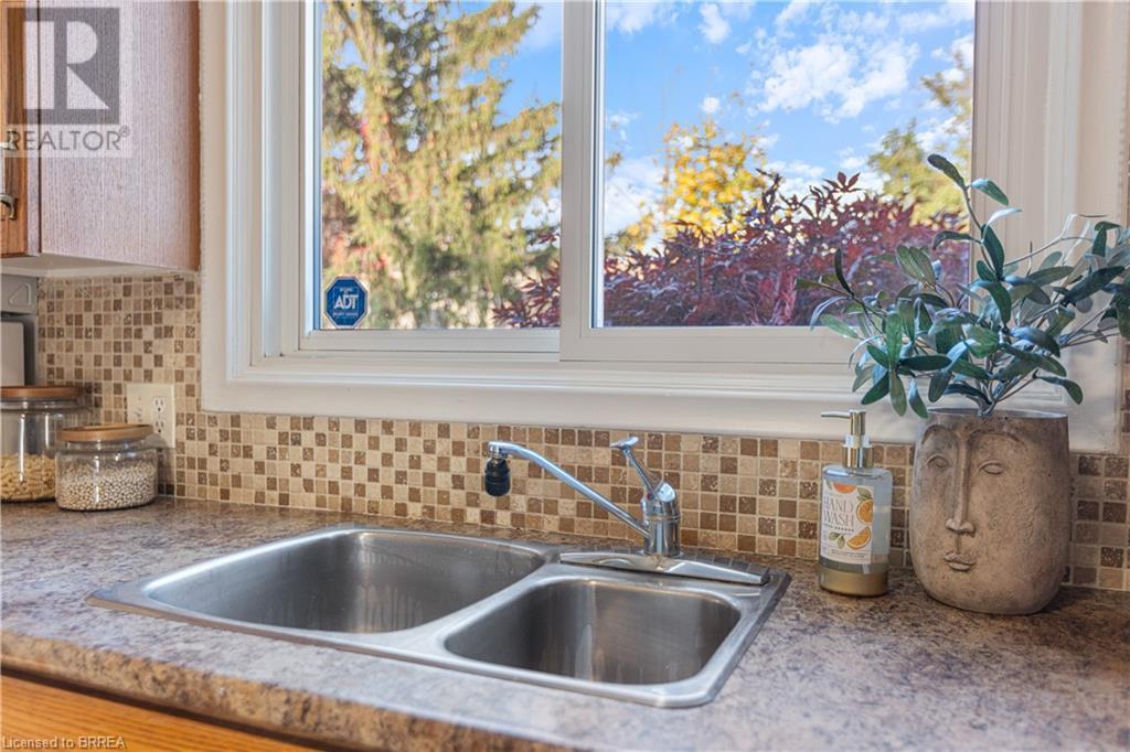 64 Brier Park Road, Brantford, Ontario  N3R 3P7 - Photo 20 - 40671046