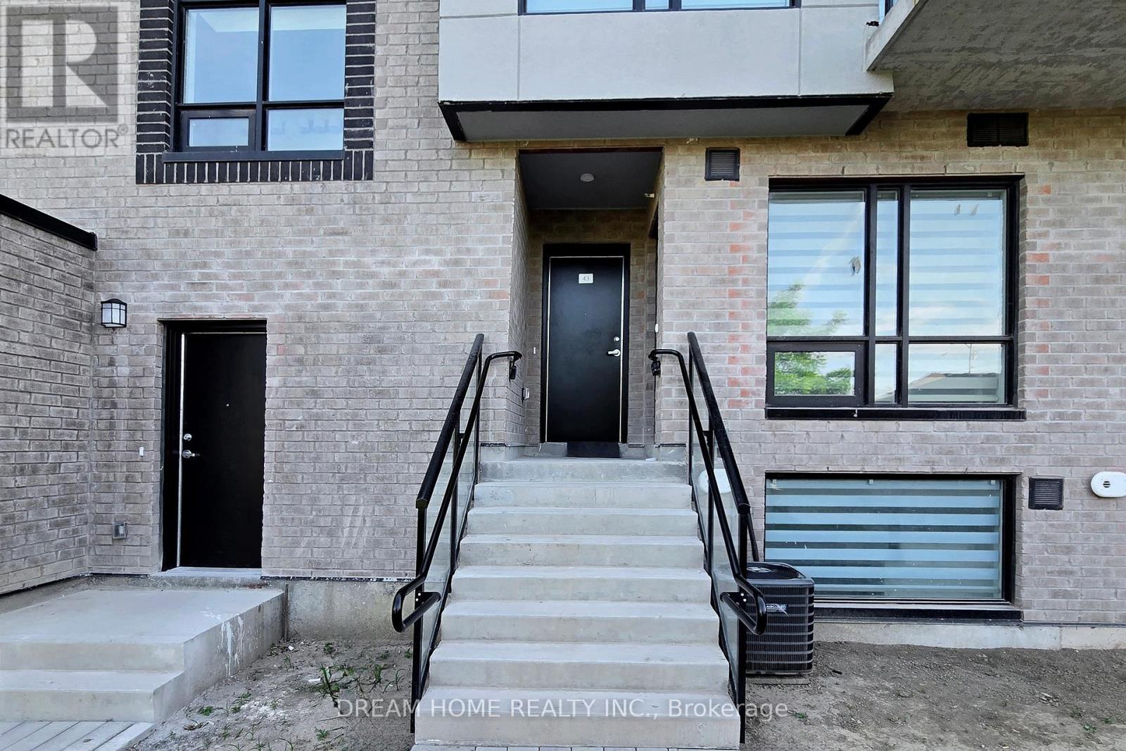 42 - 851 Sheppard Avenue W, Toronto, Ontario  M3H 2T4 - Photo 3 - C11821750