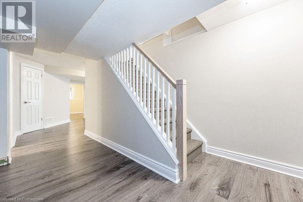 358 New Forest Court, Waterloo, Ontario  N2K 3W9 - Photo 33 - 40680273