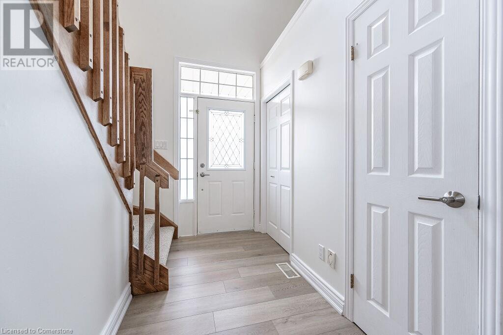 358 New Forest Court, Waterloo, Ontario  N2K 3W9 - Photo 4 - 40680273