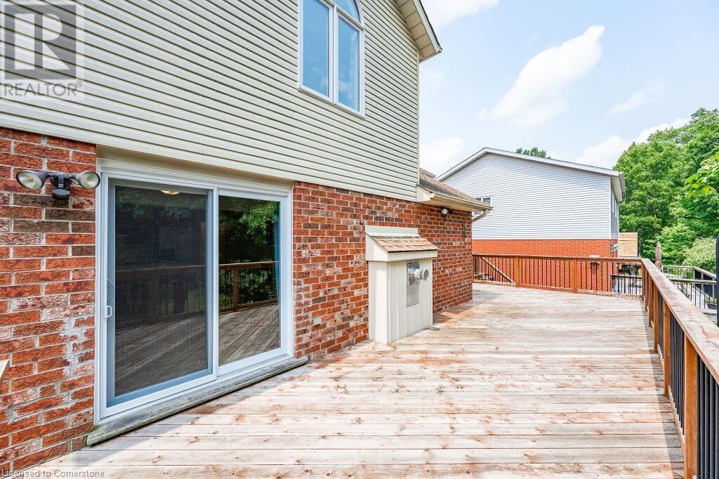 358 New Forest Court, Waterloo, Ontario  N2K 3W9 - Photo 44 - 40680273