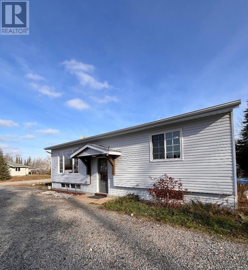 417 Aspen Dr, Nakina, Ontario  P0T 2H0 - Photo 3 - TB243583