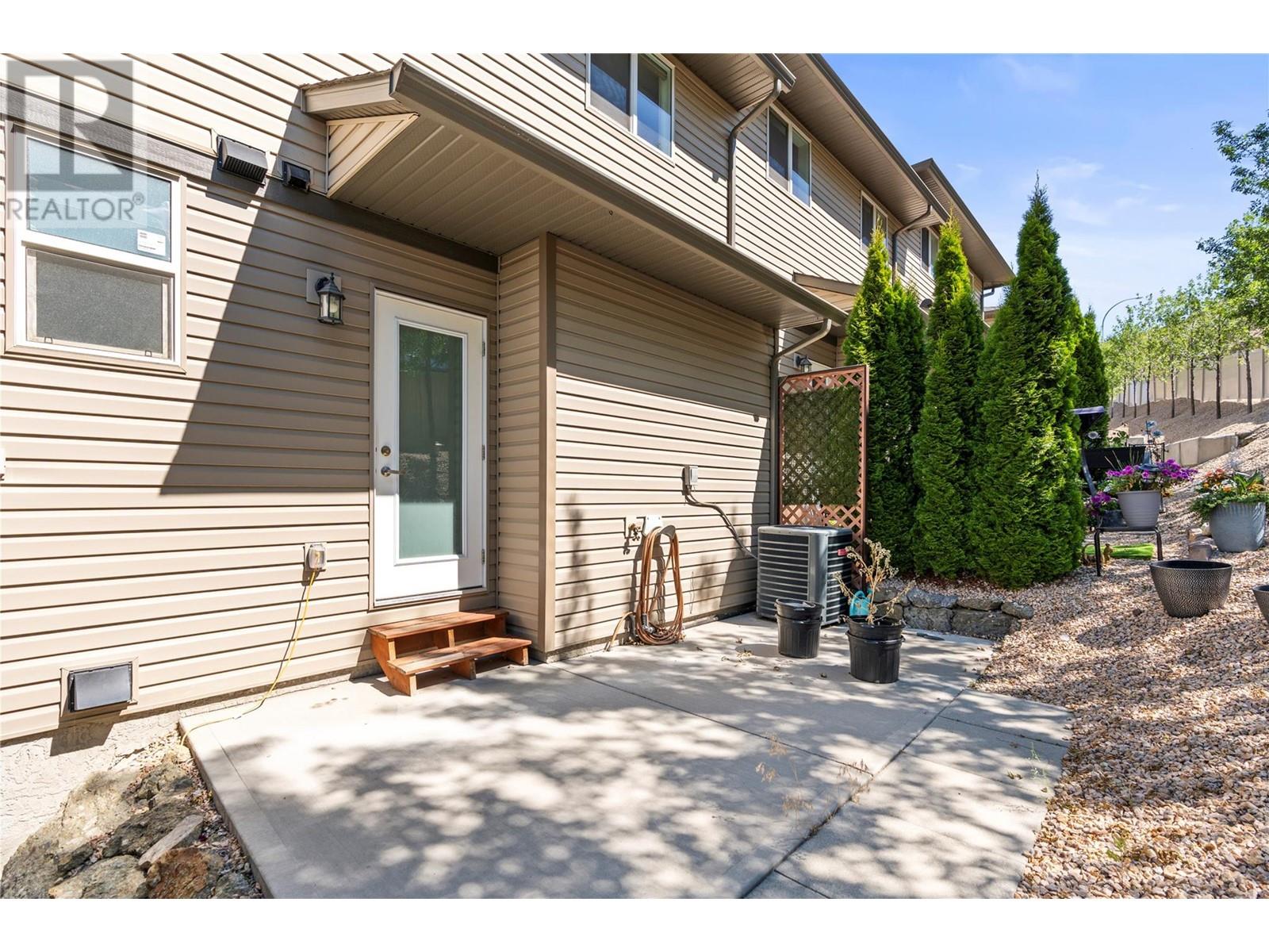 933 Mt Robson Place Place Unit# 11 Vernon