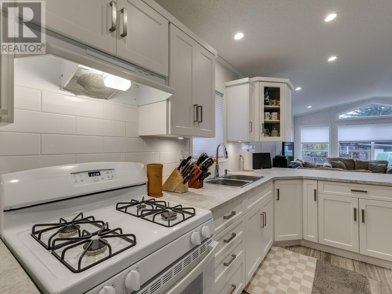 77 40157 Government Road, Squamish, British Columbia V0N 1T0 - Photo 11 - R2942893