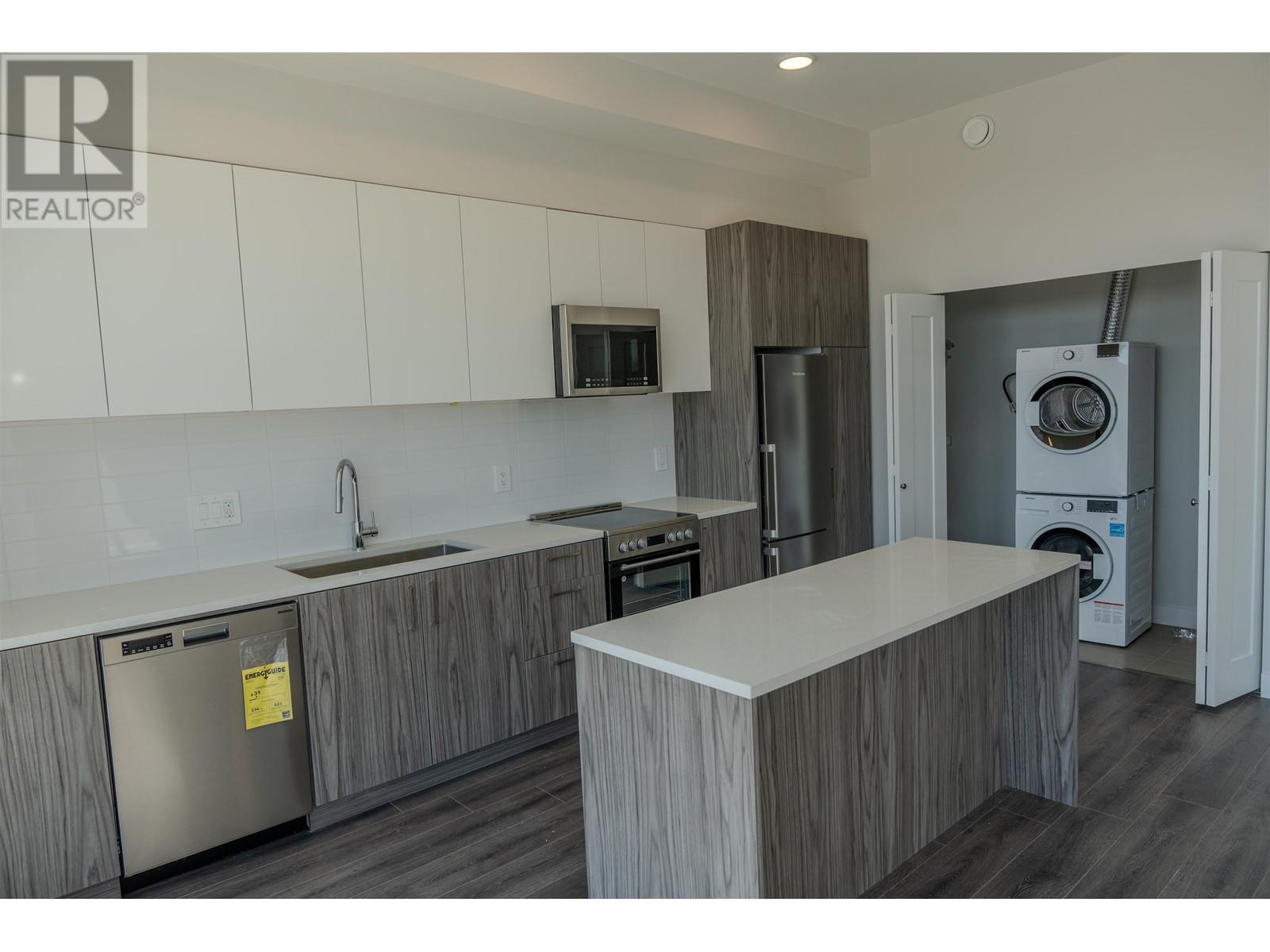 Listing Picture 8 of 10 : 203 5535 HASTINGS STREET, Burnaby / 本拿比 - 魯藝地產 Yvonne Lu Group - MLS Medallion Club Member