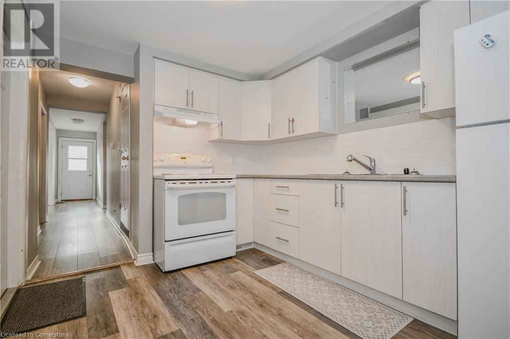 25 Elgin Street N Unit# 4, Cambridge, Ontario  N1R 5G8 - Photo 3 - 40682543