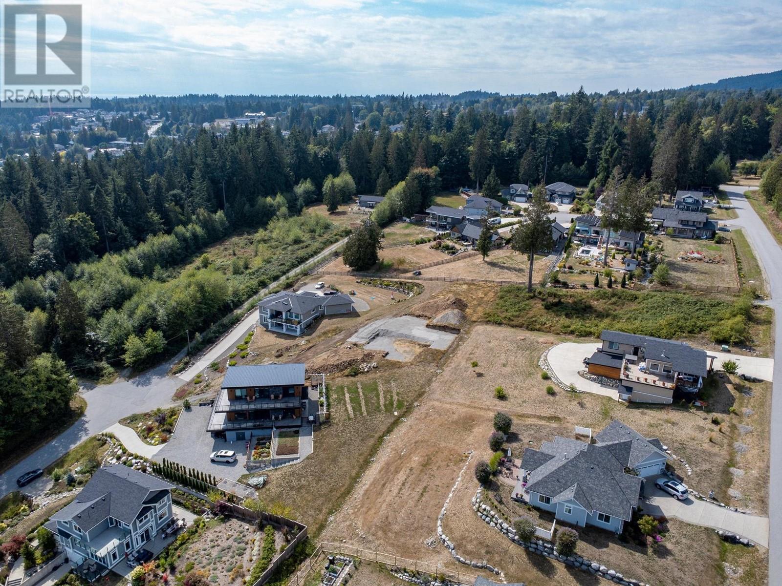 783 Courtney Road, Gibsons, British Columbia V0N 1V1 - Photo 11 - R2947975