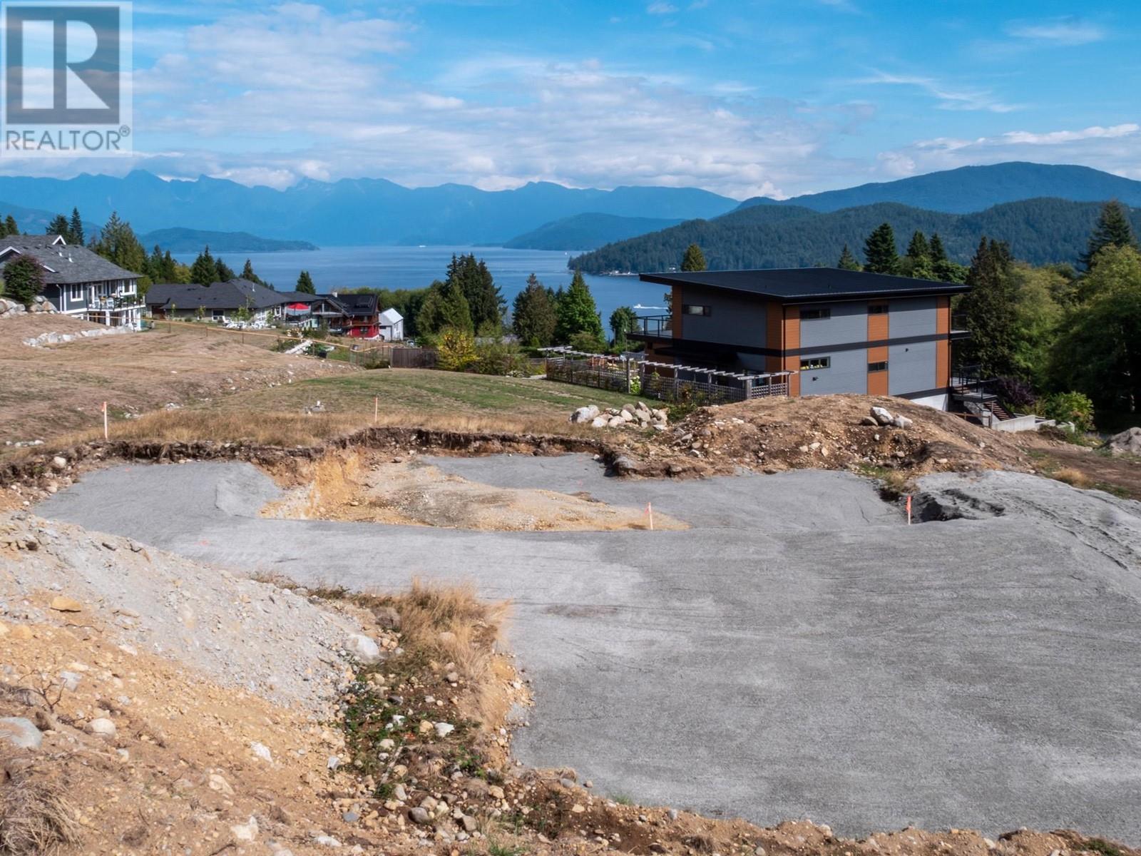 783 Courtney Road, Gibsons, British Columbia V0N 1V1 - Photo 5 - R2947975