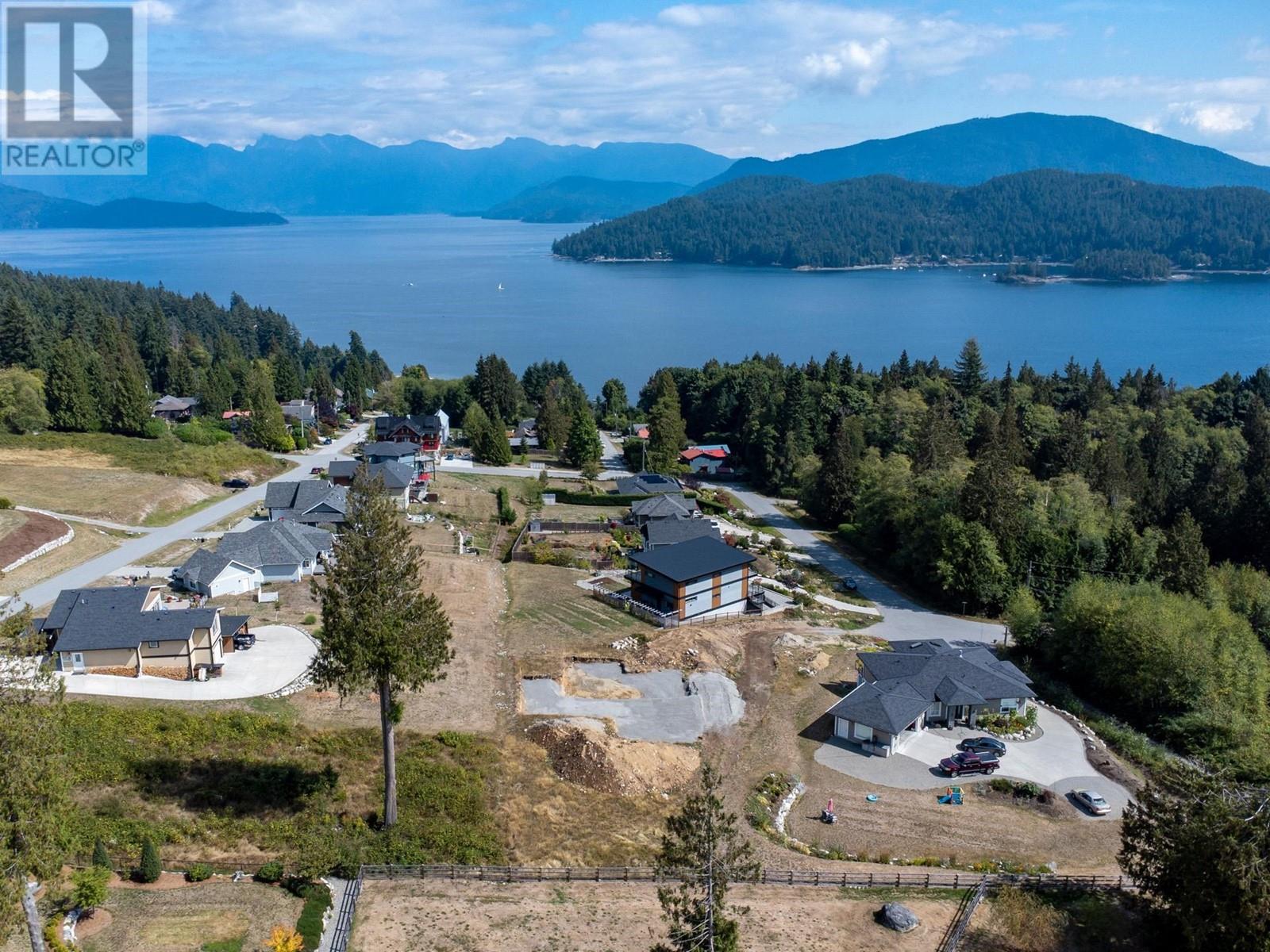 783 Courtney Road, Gibsons, British Columbia V0N 1V1 - Photo 8 - R2947975