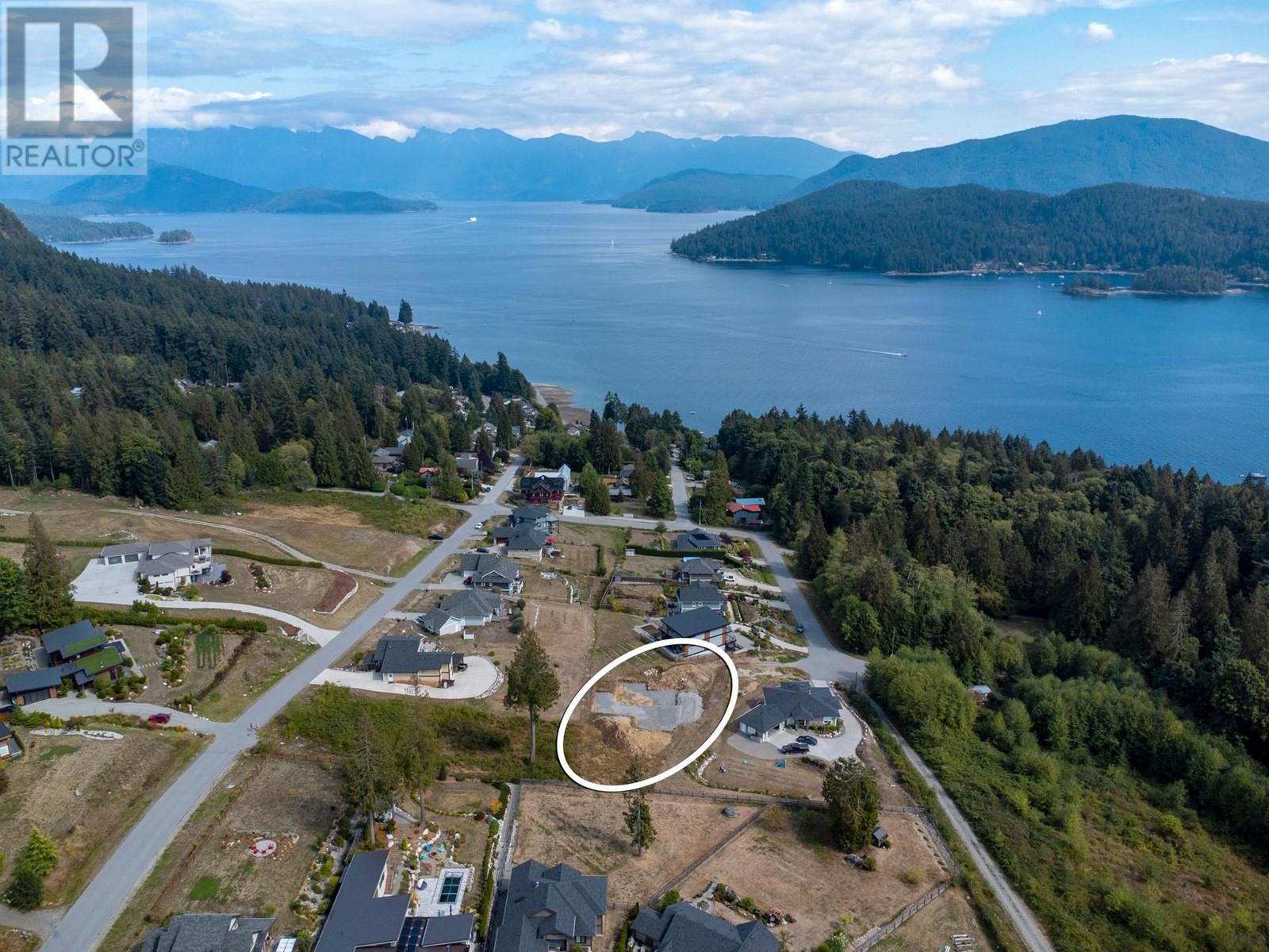 783 Courtney Road, Gibsons, British Columbia V0N 1V1 - Photo 9 - R2947975
