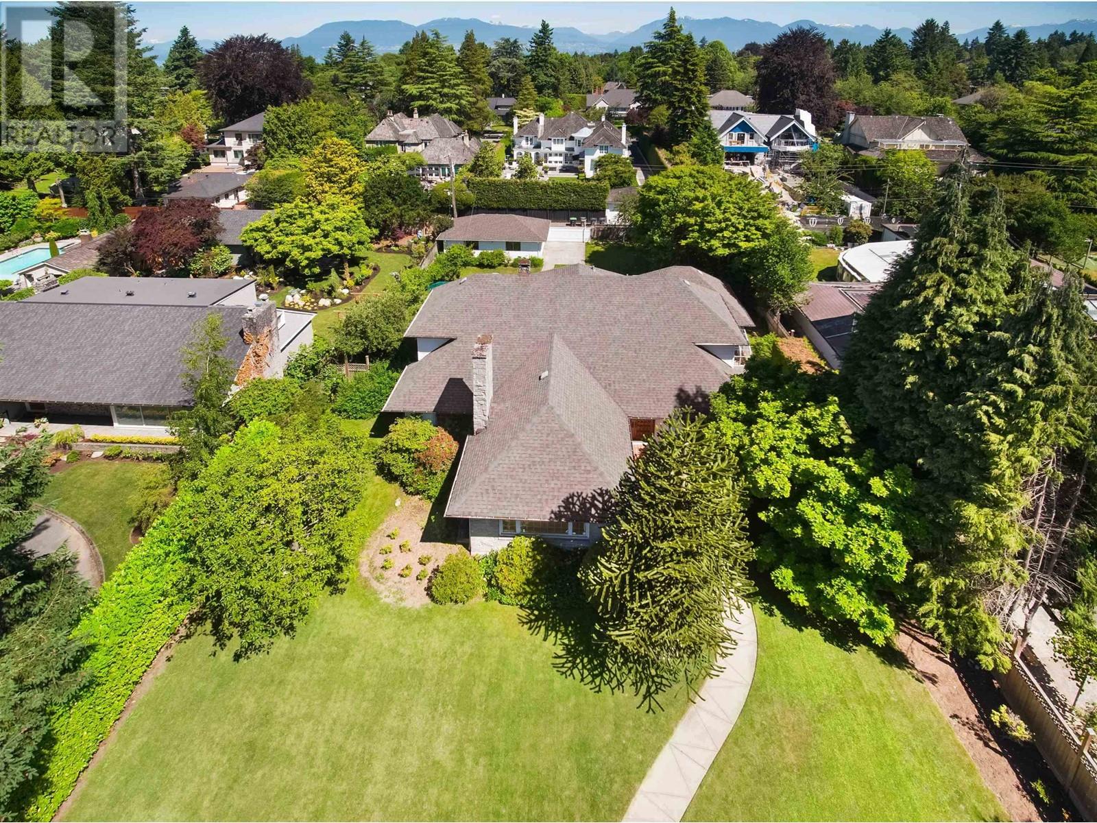 Property at 1655 W 41ST AVENUE image 4