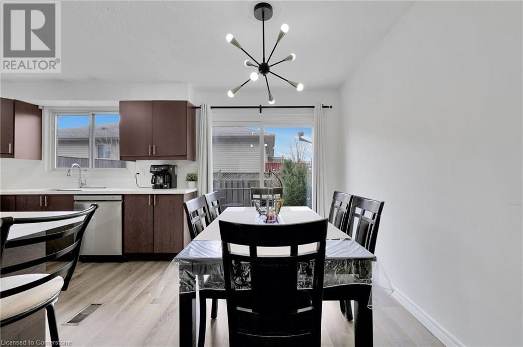 596 Grey Street Unit# 2, Brantford, Ontario  N3S 4Y1 - Photo 9 - 40682589