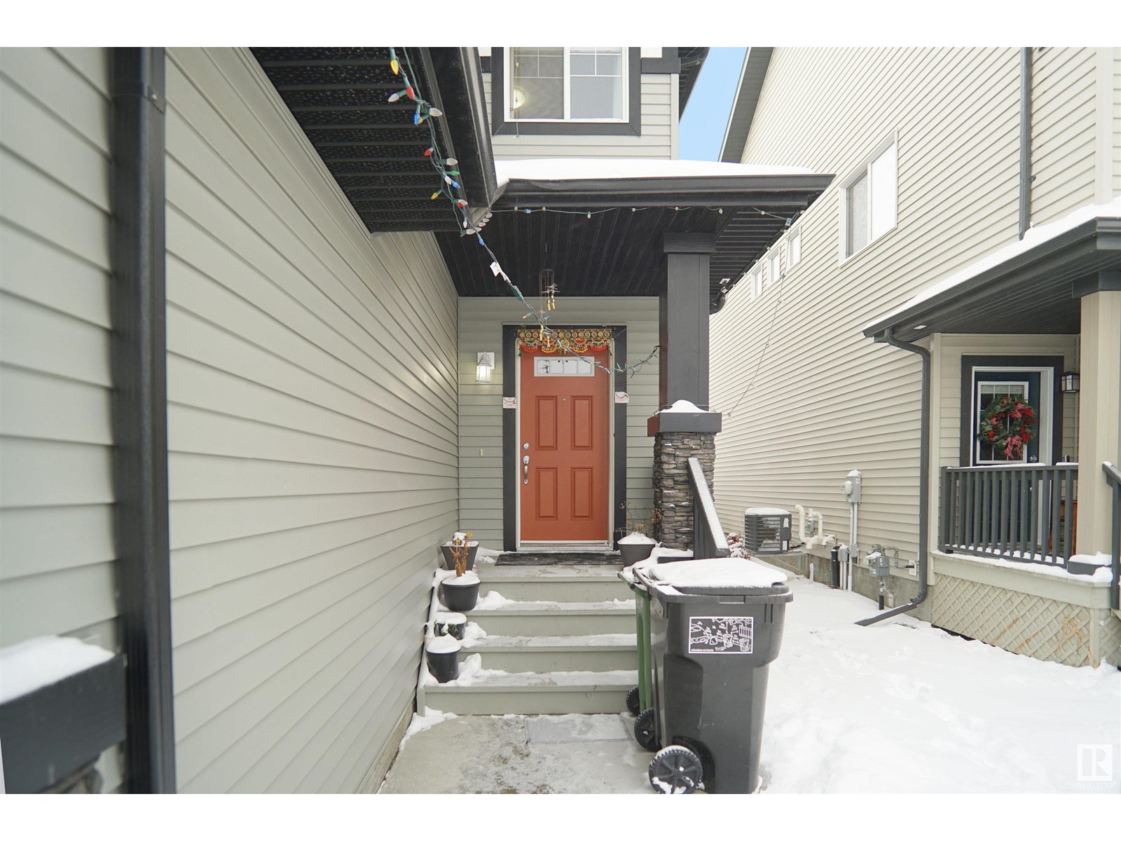 16726 64 St Nw, Edmonton, Alberta  T5Y 3P8 - Photo 4 - E4415049