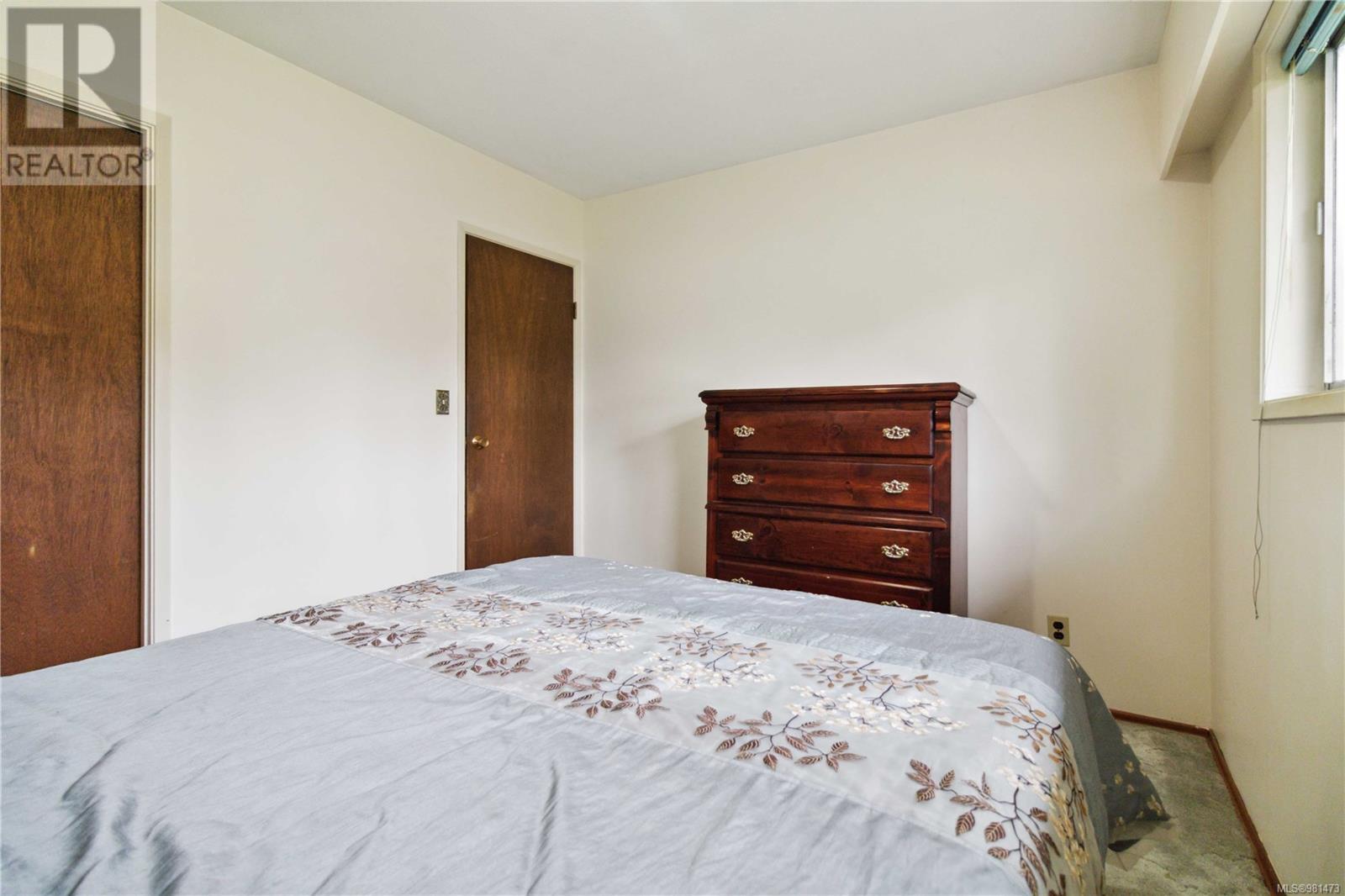 Property at 7194 Veyaness Rd image 1