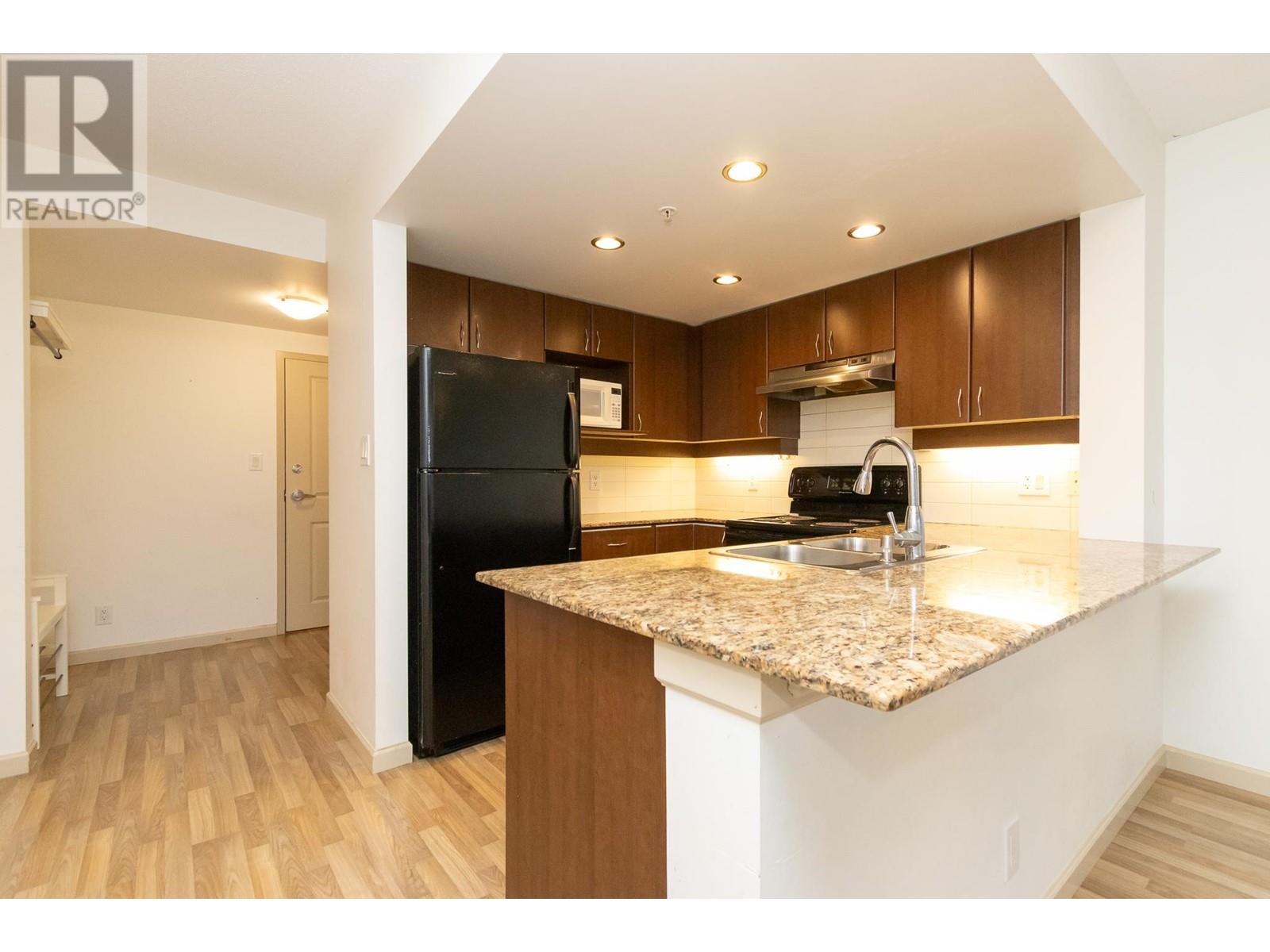 506 9262 University Crescent, Burnaby, British Columbia  V5A 0A4 - Photo 4 - R2942429