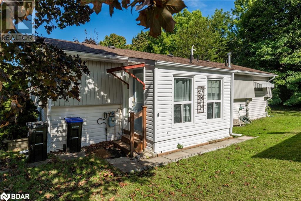 30 Flora Court, Stroud, Ontario  L9S 1R4 - Photo 6 - 40681315