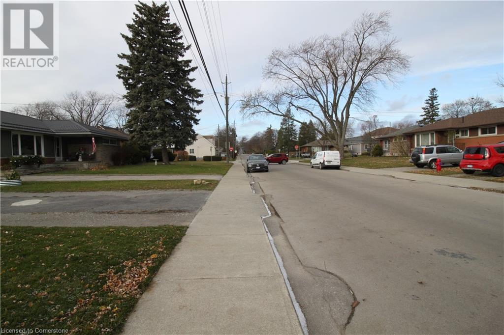 438 Inverness Avenue E Unit# 1, Hamilton, Ontario  L9A 1J3 - Photo 20 - 40682576