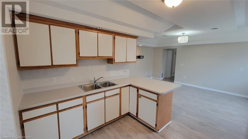 278 Crowland Avenue Unit# 1, Welland, Ontario  L3B 1X6 - Photo 2 - 40682339