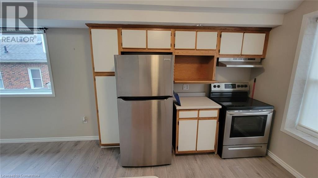 278 Crowland Avenue Unit# 1, Welland, Ontario  L3B 1X6 - Photo 3 - 40682339